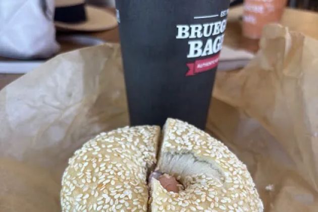 Bruegger's Bagels and Jamba Juice