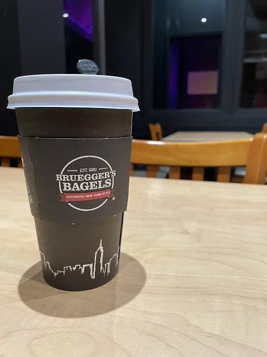 Bruegger's Bagels Picture 4