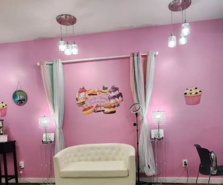 Shellyu2019s Sweet Sensations LLC Bakery & Eatery