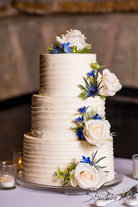 Simma's Bakery Picture 7