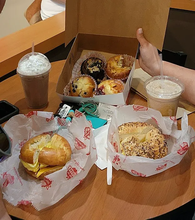 Big Apple Bagels Picture 3