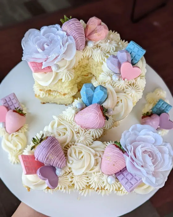 Elida's Bakery Picture 8