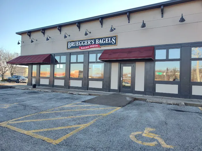 Bruegger's Bagels Picture 7