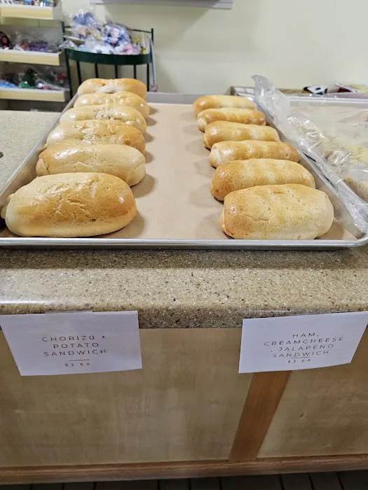 Danny’s Donuts & Bakery Picture 9