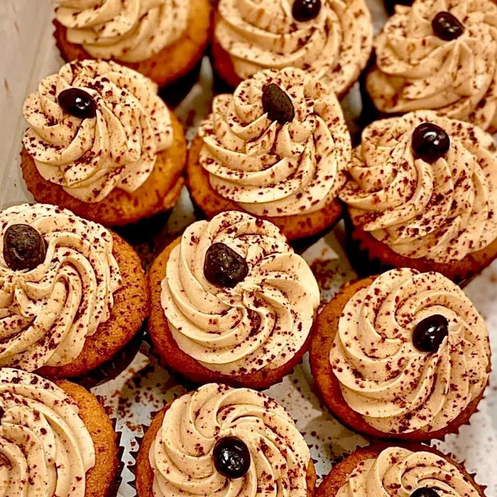Classy Girl Cupcakes Picture 9
