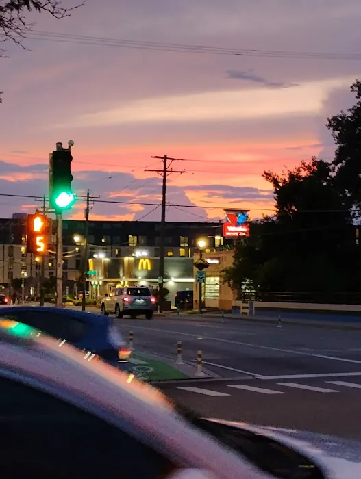 The Drive-Thru Picture 1