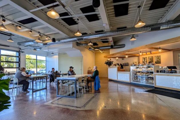 Allie Boy’s Bagelry & Luncheonette | East Side