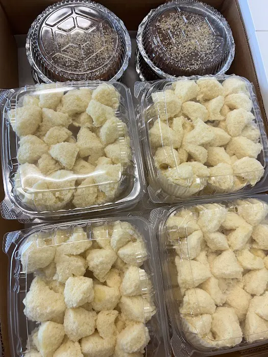Lucky Bakery & BBQ Picture 10