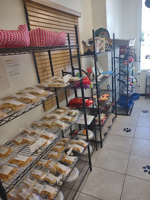 Paws & Purrs Pet Bakery Picture 2