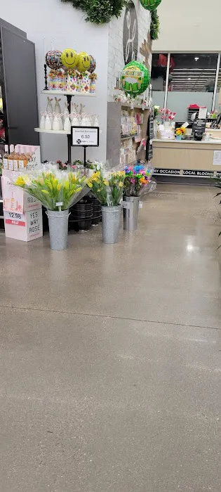 Hy-Vee Picture 6
