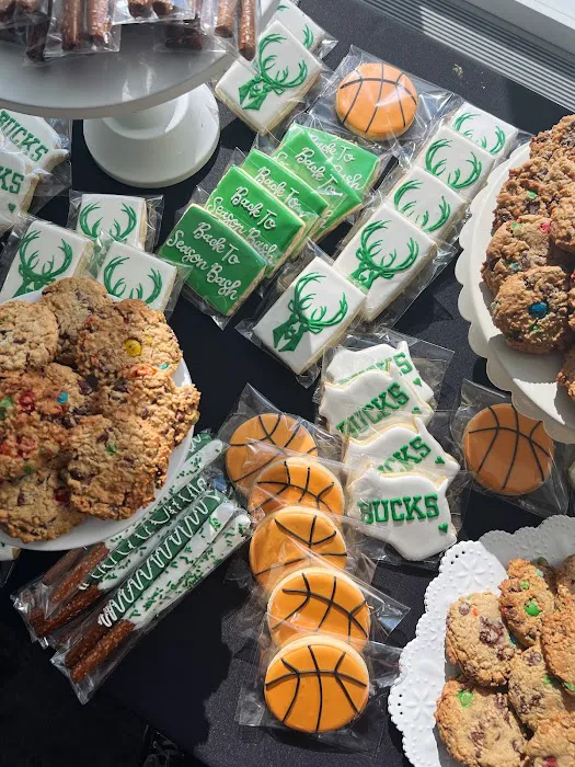 LucyBakes | Cookies • Cakes • Classes Picture 10