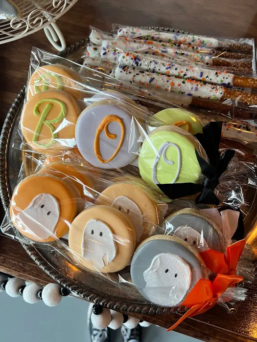 LucyBakes | Cookies • Cakes • Classes Picture 6