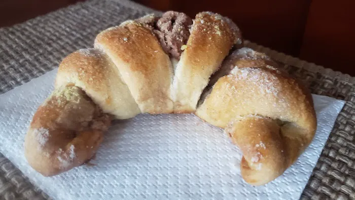 La Flor de Trigo Bakery Picture 5