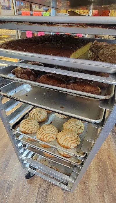 Lincoln Panaderia Bakery Picture 1