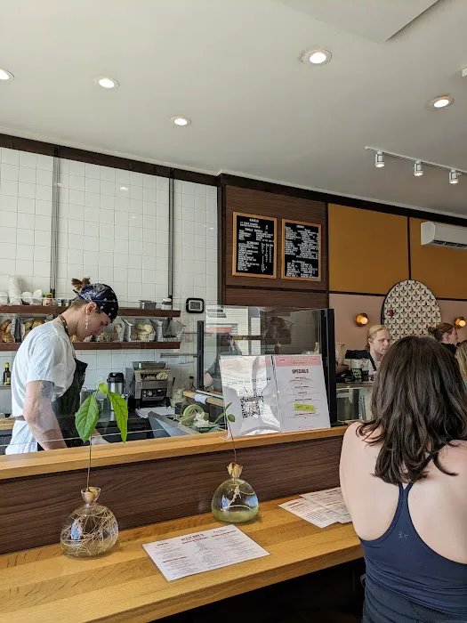 Allie Boy’s Bagelry & Luncheonette Picture 2