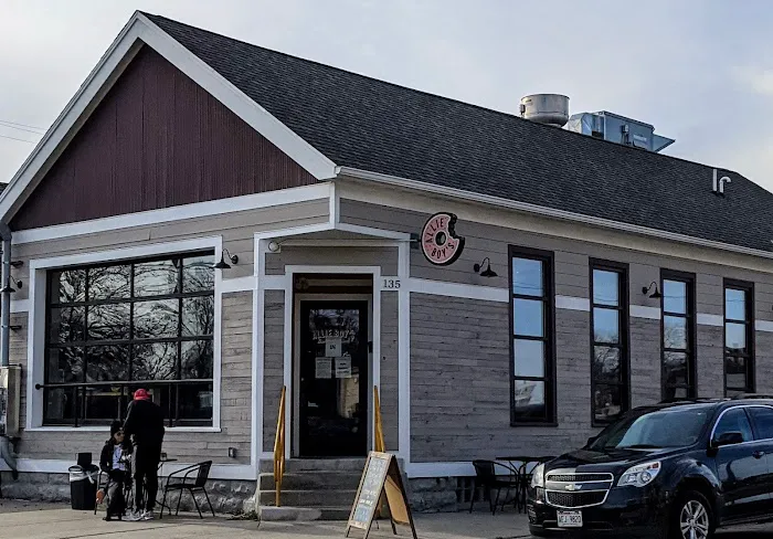 Allie Boy’s Bagelry & Luncheonette Picture 3