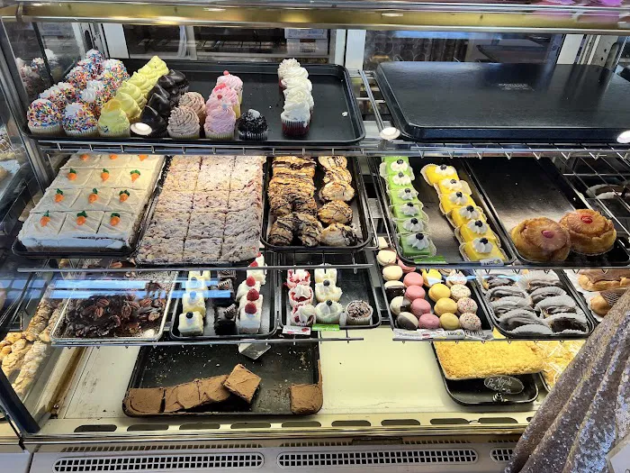 Lorelei Bittner's Bakery Picture 9