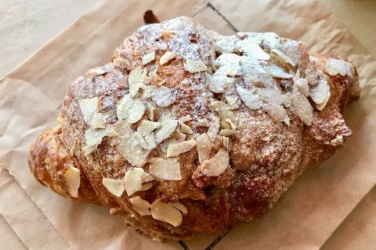 Simple Bakery & Market