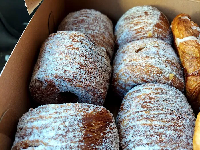 Banana Cherry Bakery Picture 6