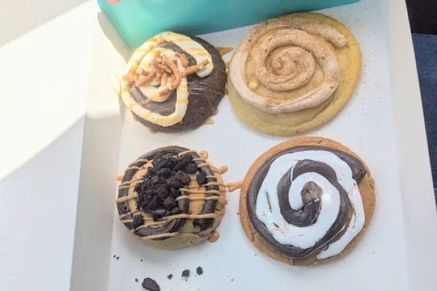 Dirty Dough Cookies - Rockford