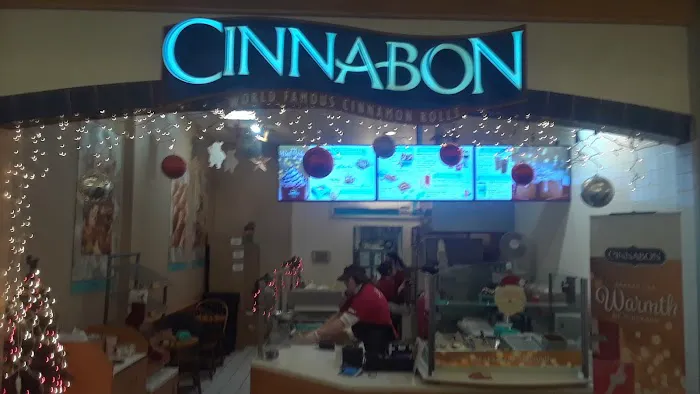 Cinnabon Picture 9