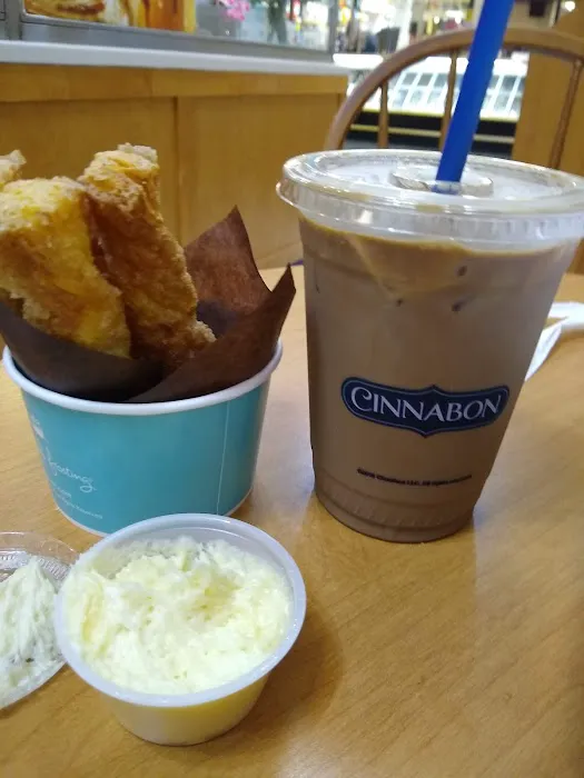 Cinnabon Picture 4