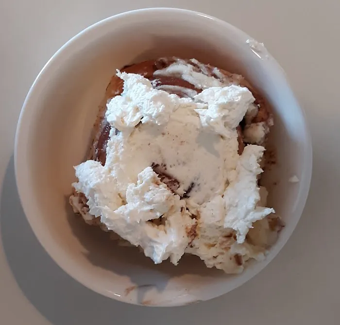 Cinnabon Picture 6