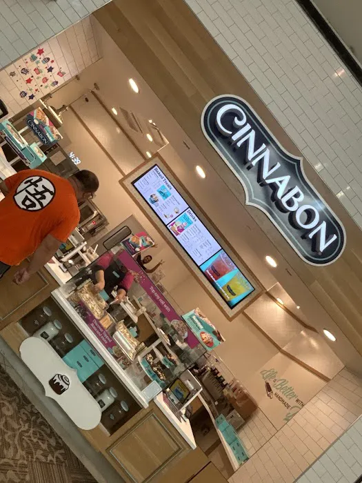 Cinnabon Picture 9