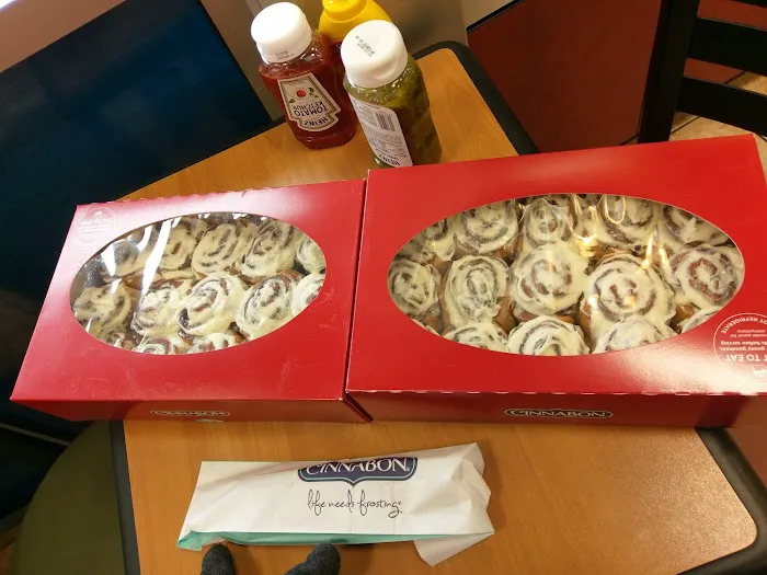 Cinnabon Picture 9