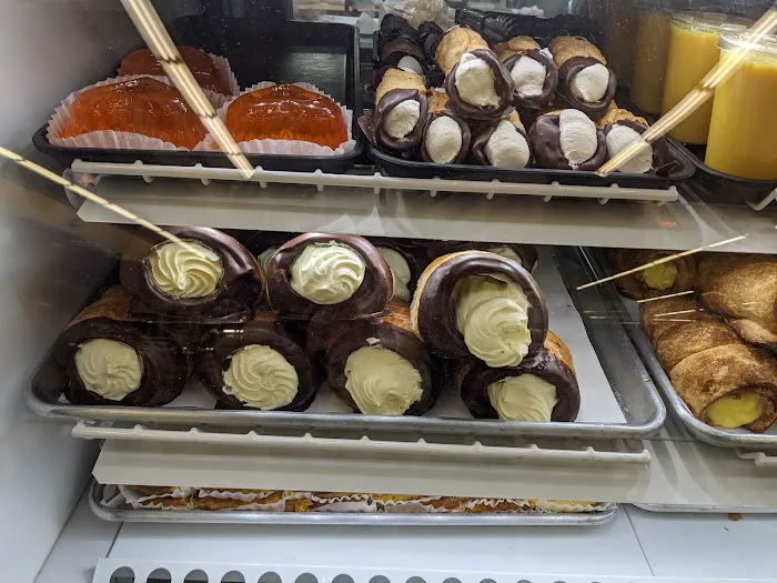 Azteca Bakery Picture 9