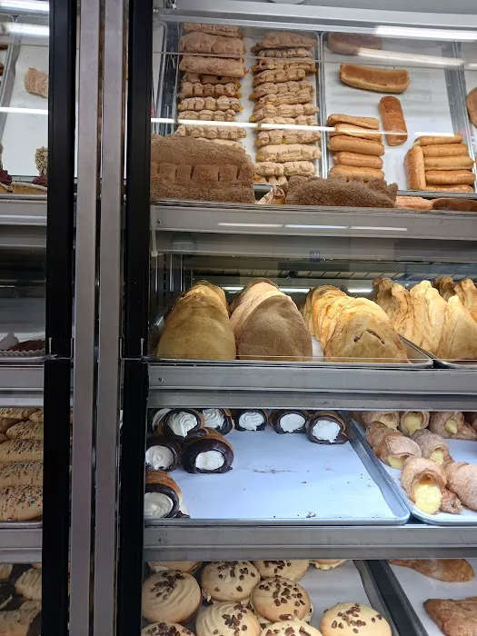Azteca Bakery Picture 4