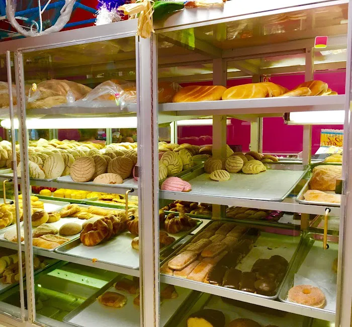 Lesley’s Bakery Picture 8