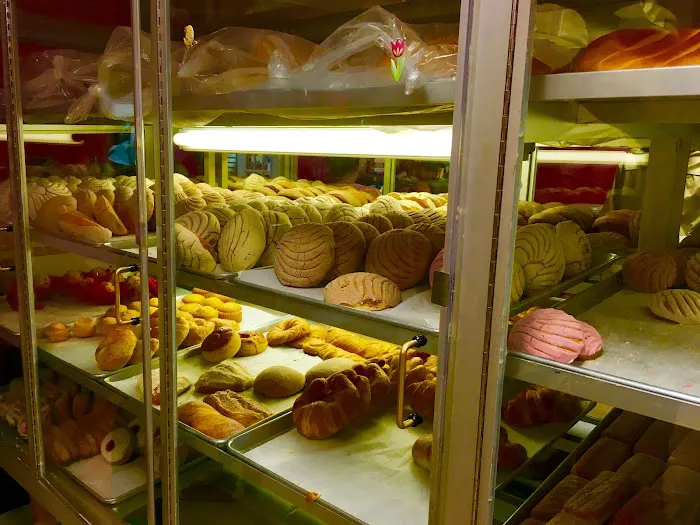 Lesley’s Bakery Picture 7