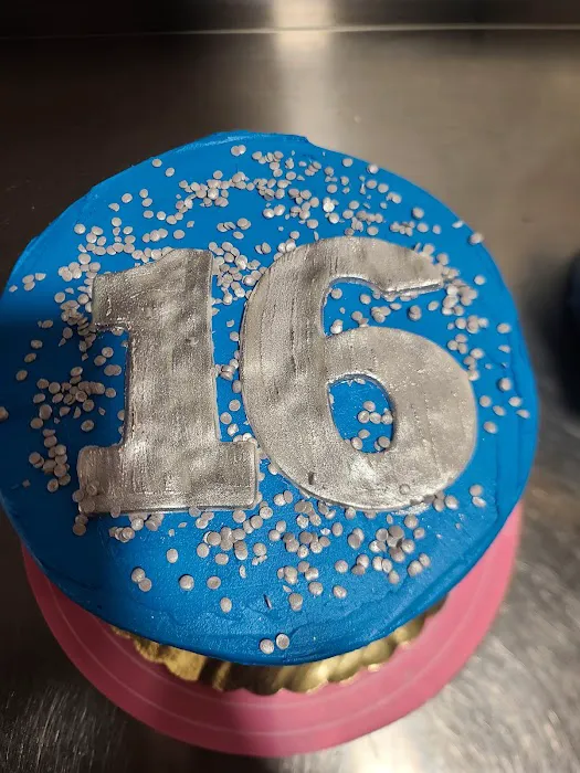 Gloria's Cakes Picture 7