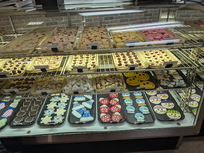Paielli's Bakery Picture 3