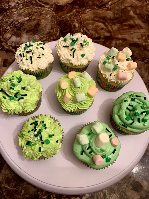 Maria's cupcakes n Custom Creations Picture 3