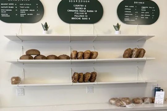 Voyageurs Bakehouse - De Pere
