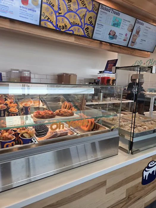Cinnabon Picture 3