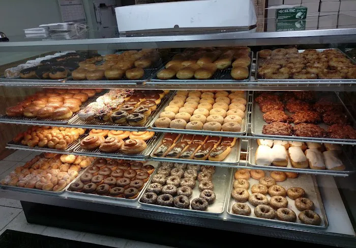 Gurnee Donuts Picture 6
