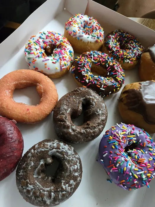 Gurnee Donuts Picture 2