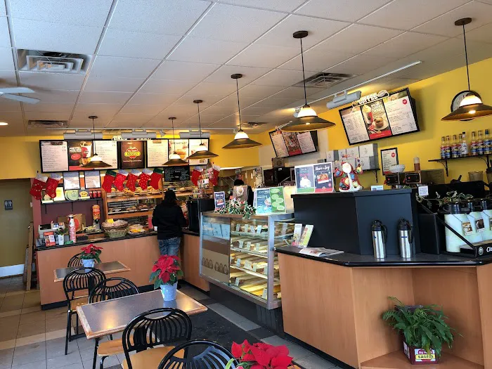 Big Apple Bagels Picture 10