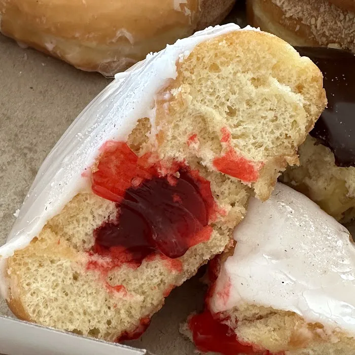 My Sister's Lil Donut Shoppe Picture 7
