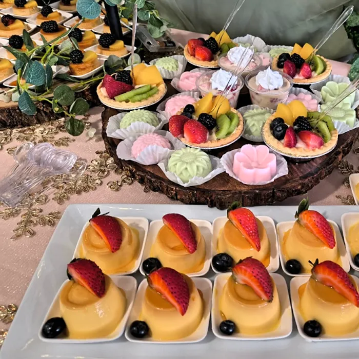 Violet's Cakes & Desserts Picture 7