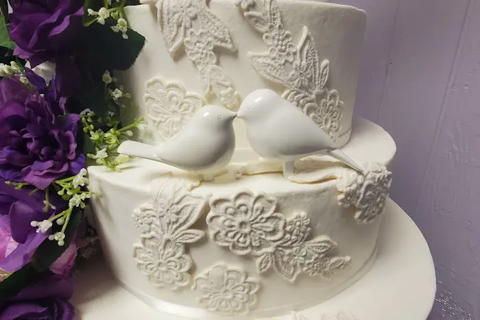 Violet's Cakes & Desserts Picture 4