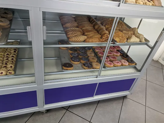 Tute's Bakery and Taqueria Picture 2