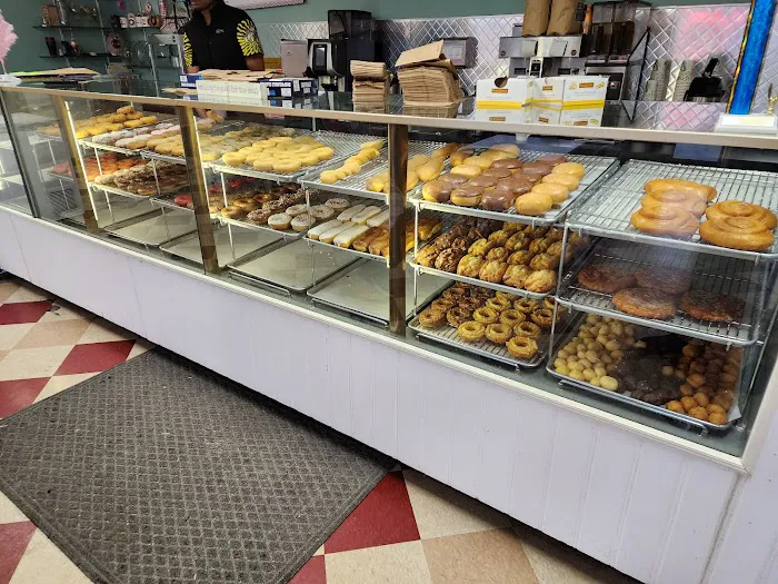 Lee Donuts Picture 6