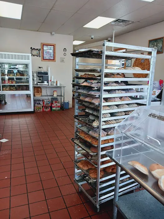 Panaderia La Azteca Picture 6
