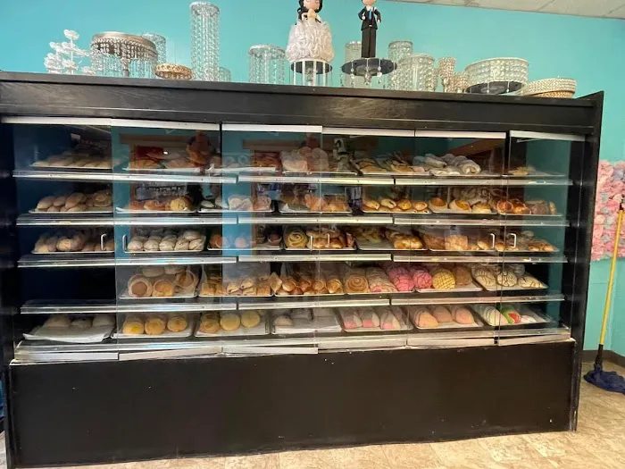El Manjar Bakery LLC Picture 6