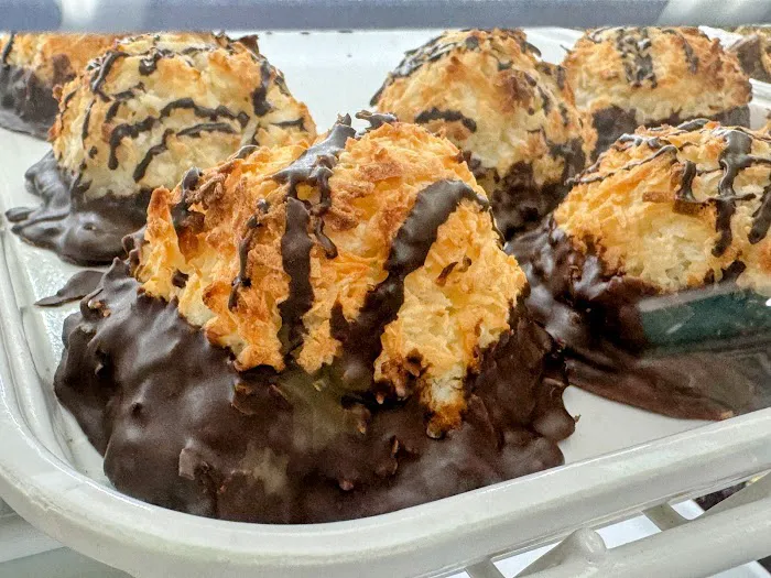 Black Market Bakery Picture 7