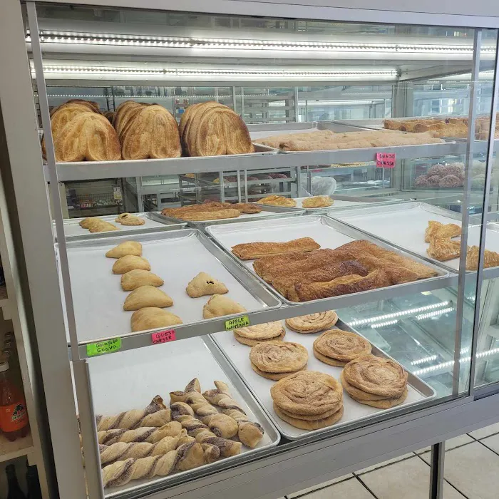 Rosy's Bakery Picture 4